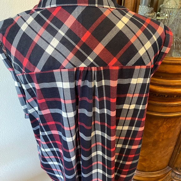 RNB - Picture 2 of 3